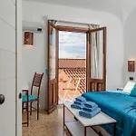 Guest house Sorella Luna Boutique, Centro Di 3*