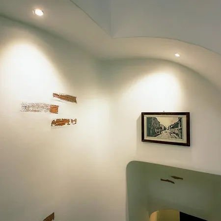 Sorella Luna Boutique, Centro Di 3* Olbia