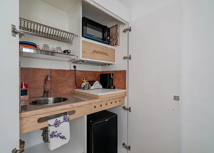 Sorella Luna Boutique, Centro Di