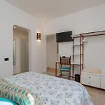 Affittacamere Sorella Luna Boutique, Centro Di 3*