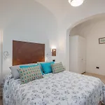 Sorella Luna Boutique, Centro Di Affittacamere Olbia