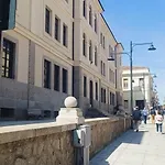 Sorella Luna Boutique, Centro Di Affittacamere 3*