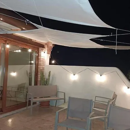Guest house Sorella Luna Boutique, Centro Di 3*
