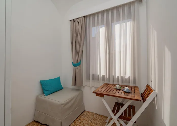 Sorella Luna Boutique, Centro Di Olbia